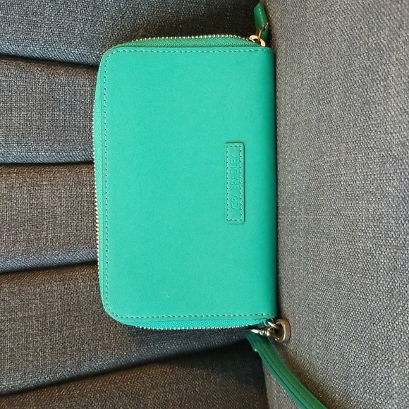 Dooney & Bourke, multiple purses, red, black, brown. Purse Lot - Picture 10 of 12